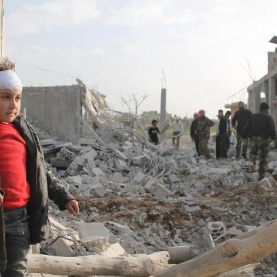 Syria - Children - Injured child amidst destruction - hom.sup-to-date.news - 28-1-2013